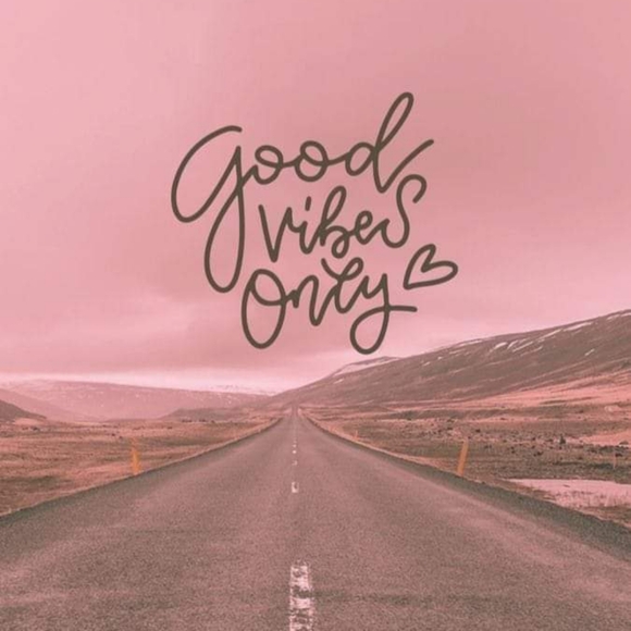 Meet your Posher, Trinity - Picture 3 of 3